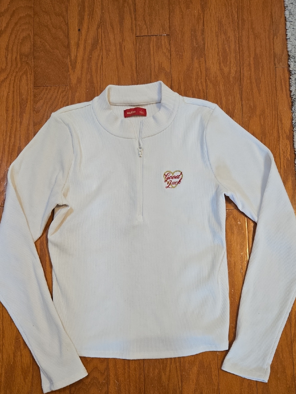 Hollister  Ribbed Quarter Zip with Good Luck Embroidered Size Large